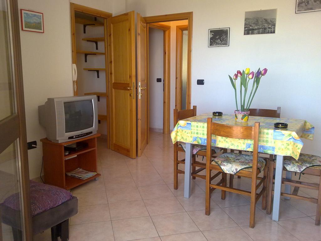 Ferienwohnung Casa Purple Cala Gonone Zimmer foto