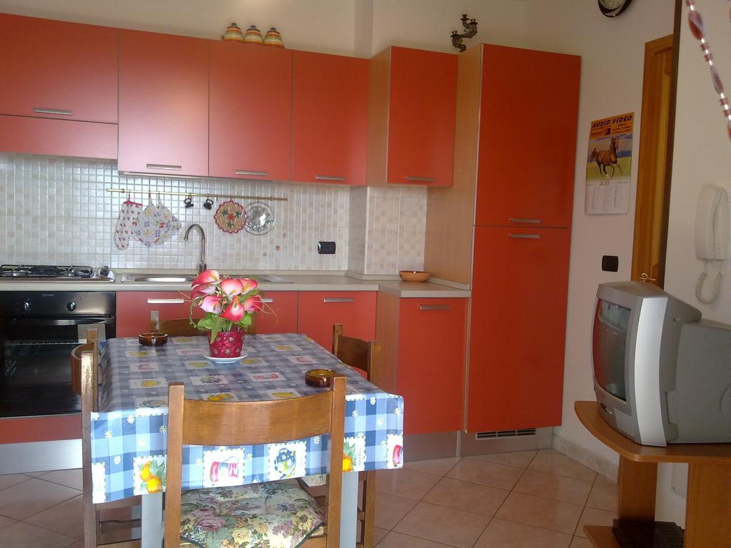 Ferienwohnung Casa Purple Cala Gonone Zimmer foto